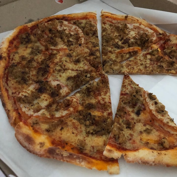 photo of WS Deli Experience Store Tofu Crumble Pizza shared by @soy-orbison on  27 May 2020 - review