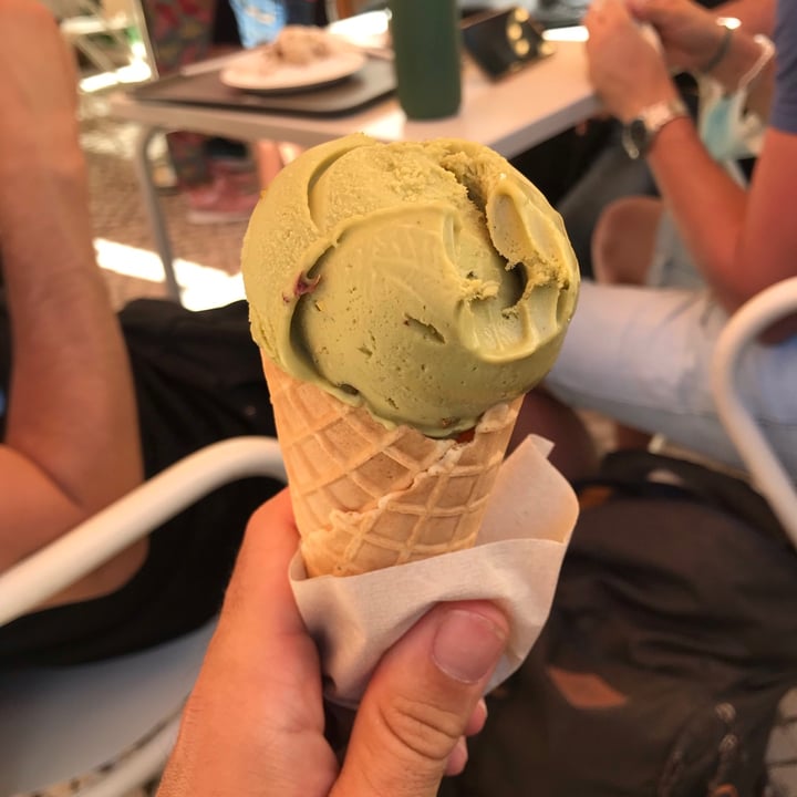 photo of Scoop 'n Dough Pistachio ice cream shared by @joaoalmeida on  07 Jun 2021 - review