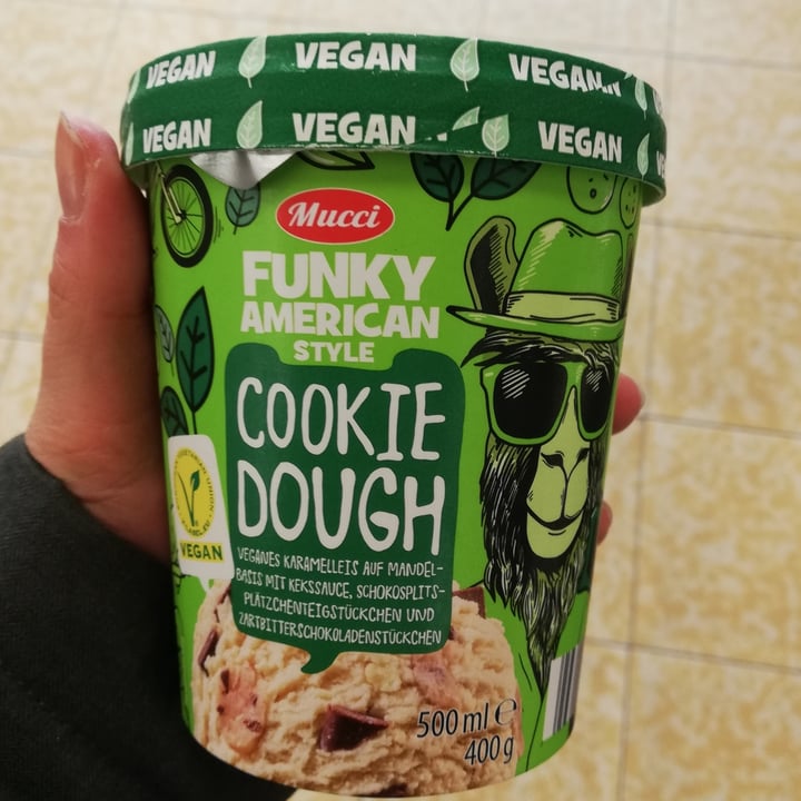 photo of Mucci Funky America  Style Cookie Dough Eis shared by @ilaria0 on  21 Mar 2022 - review