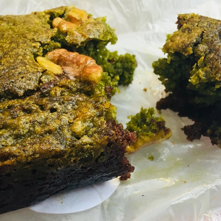 photo of Matcha Point Brownie shared by @palitovegano on  09 Apr 2021 - review