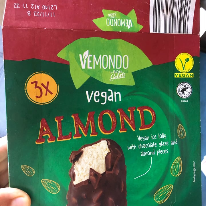 photo of Vemondo stecco gelato shared by @unamoracheabbonda on  16 Sep 2022 - review