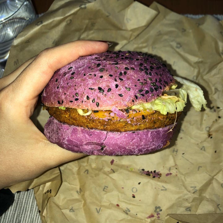 photo of Flower Burger Butterfly Burger shared by @casbi on  15 Apr 2022 - review