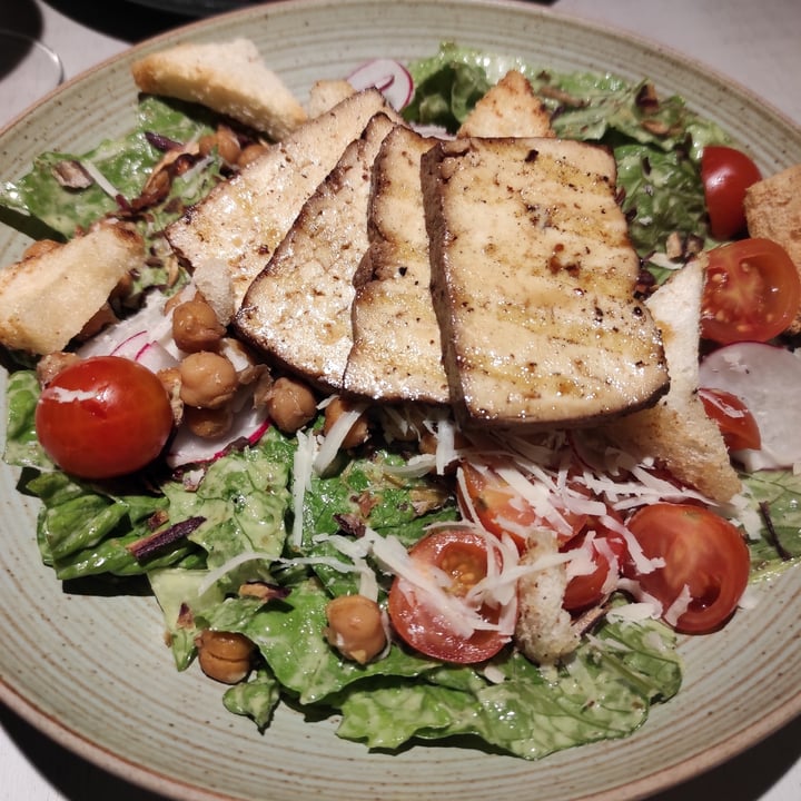 photo of Vegan Restoran V vegan caesar salad shared by @frankiefor on  01 May 2022 - review