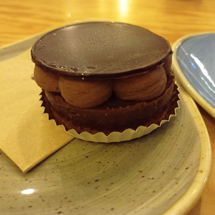 review photo of Entre Pedras Café Bar Vegano Pastel de Gianduja shared by @huellavegana on 17 Mar 2022 - review