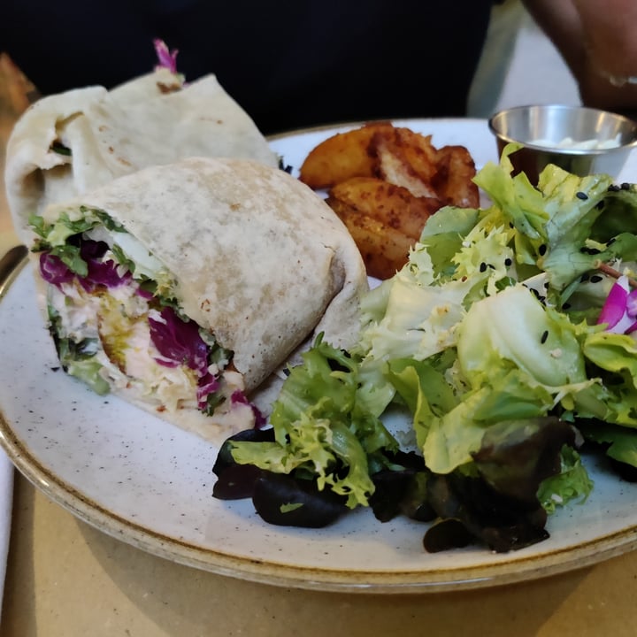 photo of Aromaticus Pita Con Falafel shared by @emilianogiangreco on  17 Jun 2022 - review