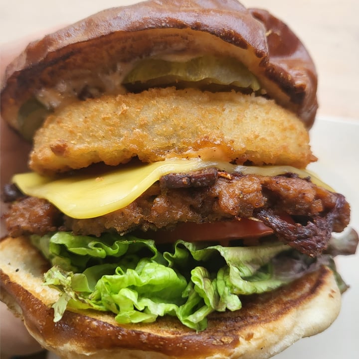 photo of Next Level Burger Hawthorne Maverick burger shared by @izzyiris on  13 Jun 2022 - review