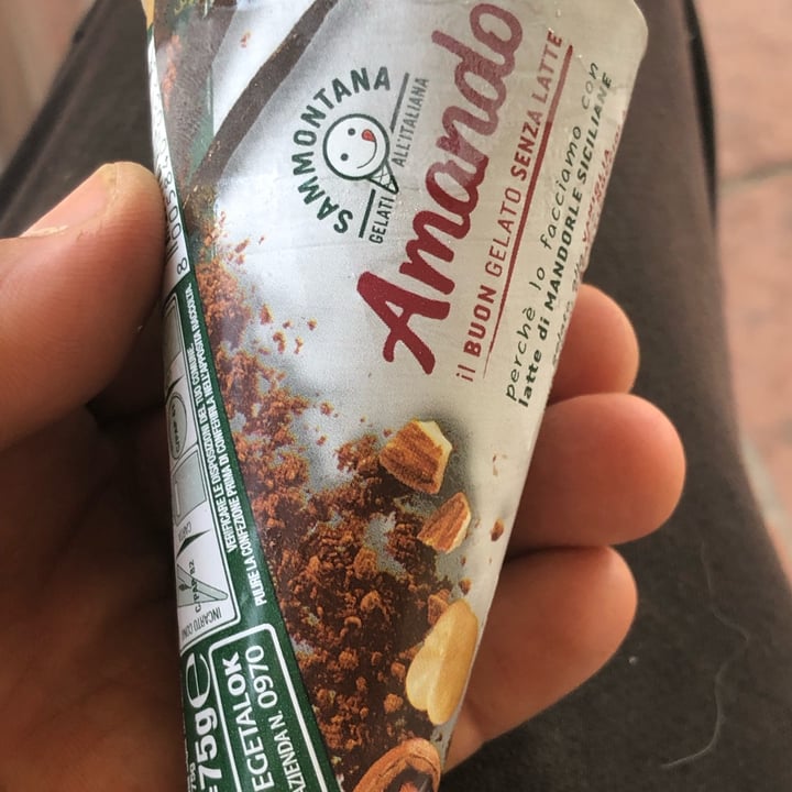 review photo of Sammontana Cornetto Vaniglia Cacao E Nocciole shared by @picquit on 10 Jun 2022 - review