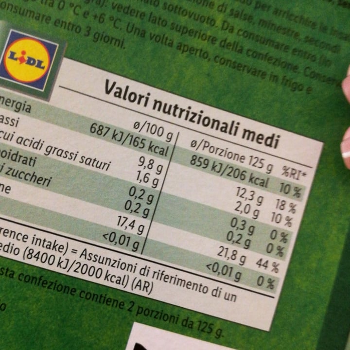 review photo of Vemondo Tofu Bio con Erbette shared by @unatempestavegana on 24 Apr 2021 - review