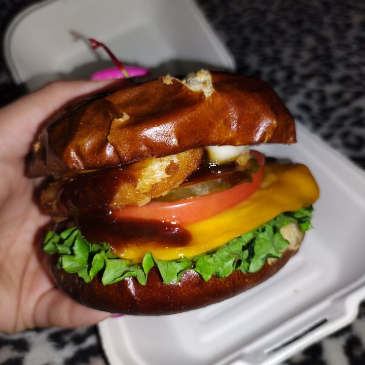 review photo of The Green Table tank burger shared by @alyssaa on 07 Sep 2022 - review