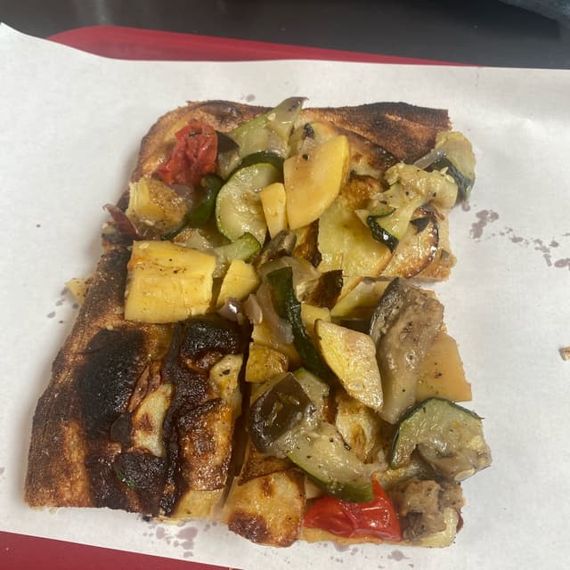 Foto del plato “vegetable foccacia”