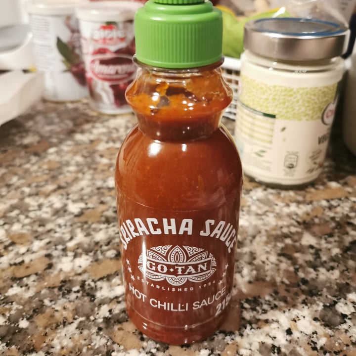 review photo of Go Tan Siracha sauce shared by @alessiagiorgini on 31 Mar 2022 - review