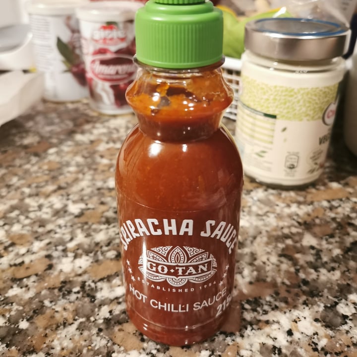 photo of Go Tan Siracha sauce shared by @alessiagiorgini on  31 Mar 2022 - review