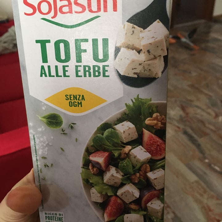 photo of Sojasun Tofu alla erbe shared by @iolidecorato on  27 Nov 2021 - review