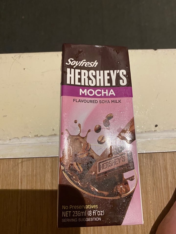photo of Hershey's Chocolate Soy Milk shared by @robsm95 on  02 Mar 2020 - review