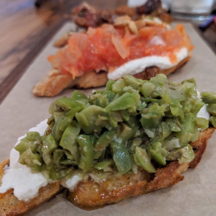 photo of Wood Stack Pizza + Kitchen Crostini shared by @ravenousvegan on  26 Apr 2019 - review
