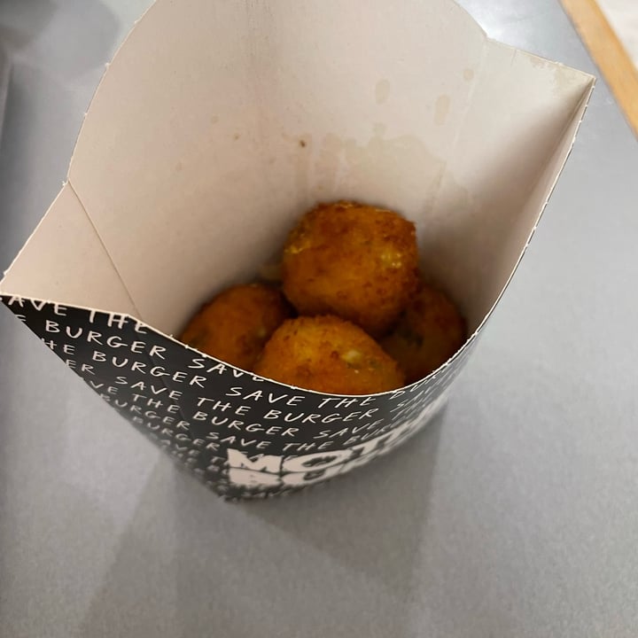 photo of Mother Burger Bolas de queijo picantes shared by @nev on  09 May 2022 - review