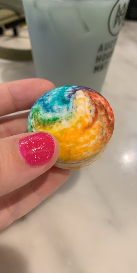 review photo of Mac & Moon Macarons shared by @cme on 26 Nov 2019 - review