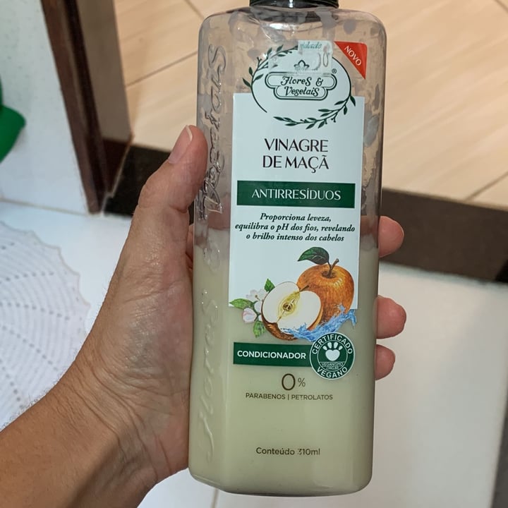 review photo of Flores & Vegetais Condicionador De Vinagre De Maçã shared by @marcialeitesantiago on 27 Apr 2022 - review