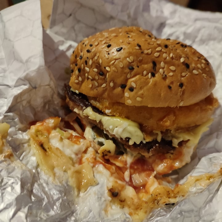 photo of Box Burger Smokey Burger + Beyond Burger Patty shared by @sheila3 on  18 Dec 2021 - review