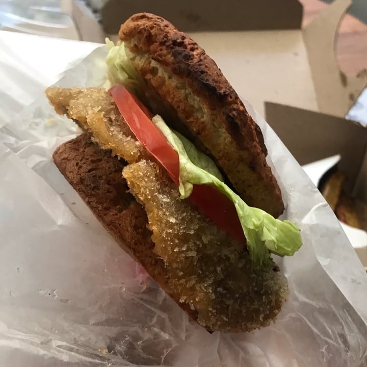 photo of Mudrá Burger hongos shared by @s3xc-r4t on  26 Jul 2022 - review