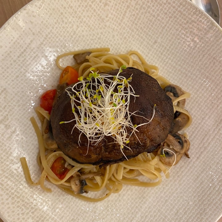 review photo of Cedele Bakery Kitchen - Greenwich V Truffle Mushroom Aglio Olio shared by @qiiaannn on 22 Nov 2021 - review