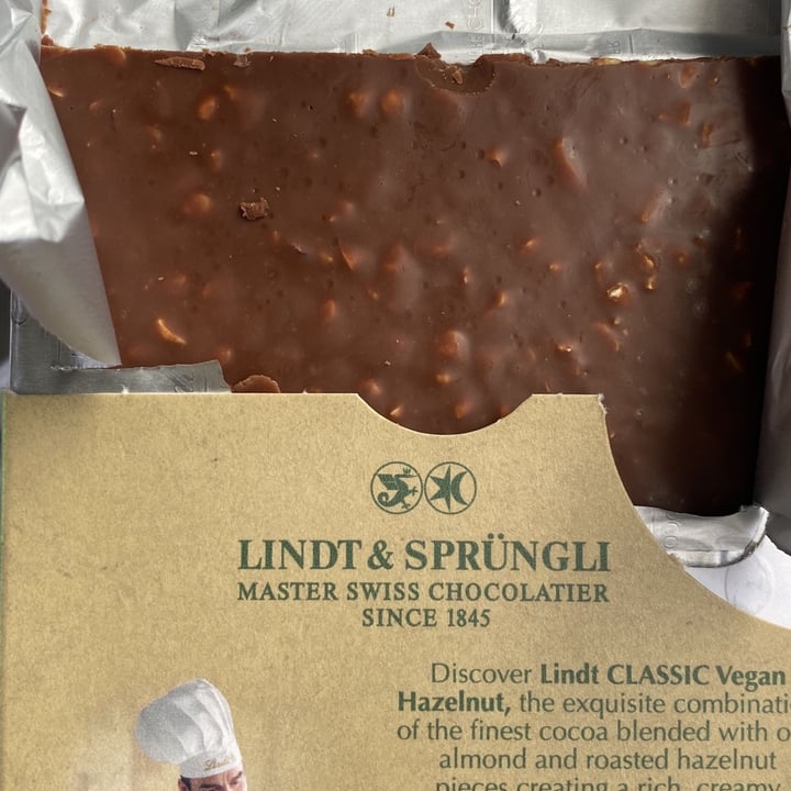 review photo of Lindt Classic Recipe Vegan Hazelnut (Receta Original Avellanas) shared by @amykate57 on 18 Dec 2022 - review