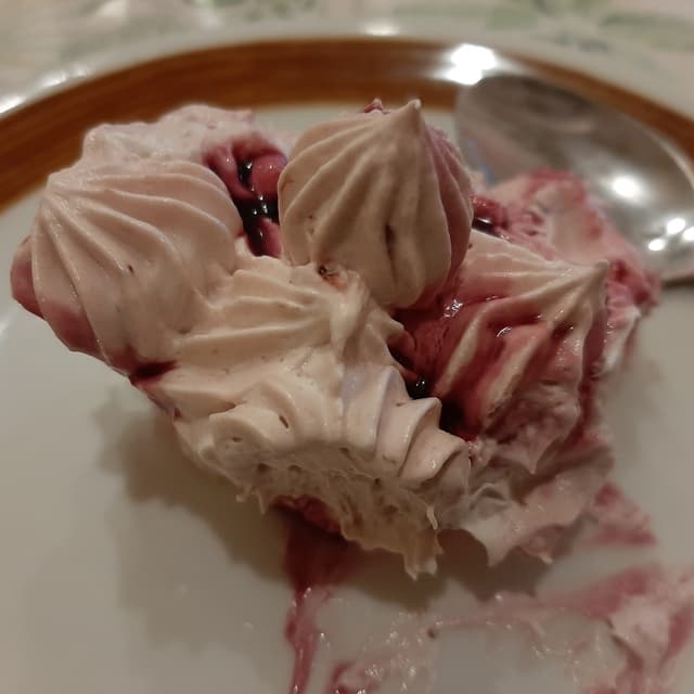 「Semifreddo Alla Fragola」の料理の写真