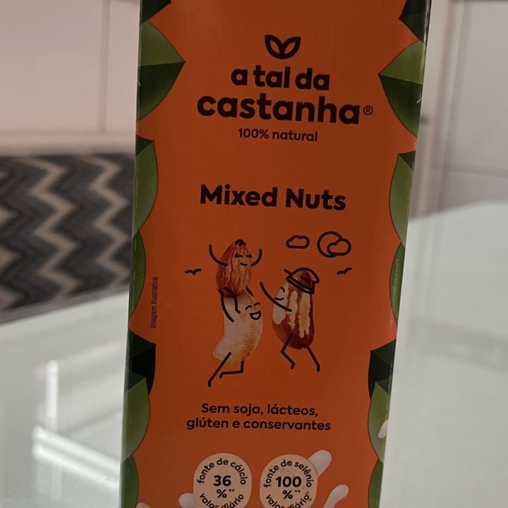 review photo of Bebida vegetal a tal da castanha A tal da castanha - Mixed Nuts shared by @deborageoegia on 21 Nov 2022 - review