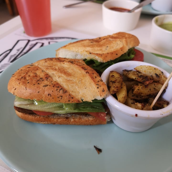 photo of Poderosa Restaurante Vegano Choripan shared by @arrieta286 on  13 Jun 2021 - review