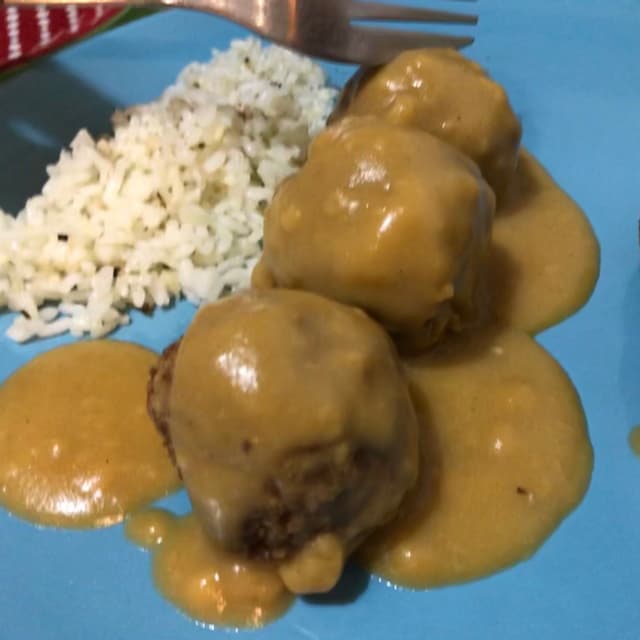 Photo of the dish “Albondigas con arroz”