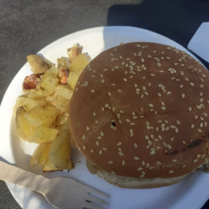 photo of Ippoasi ONLUS Burger E Patatine shared by @xlisistratax on  21 Mar 2022 - review