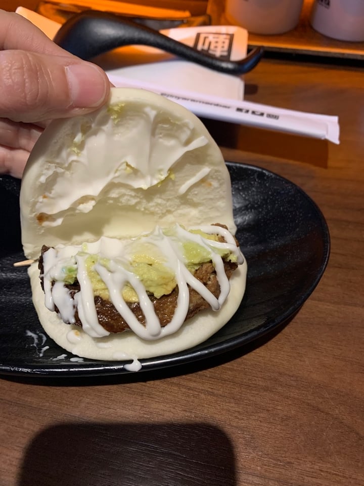 photo of JINYA Ramen Bar Vegan Bun shared by @llamalover on  13 Nov 2019 - review