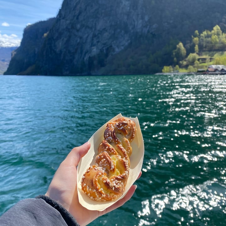 photo of Norway Fjord cruice AS Vegan Pastry shared by @th-vegan on  01 May 2022 - review