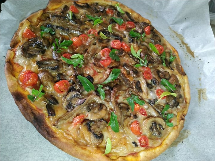 photo of Blooming ONION Pizza shared by @mjrivsie on  12 Feb 2020 - review