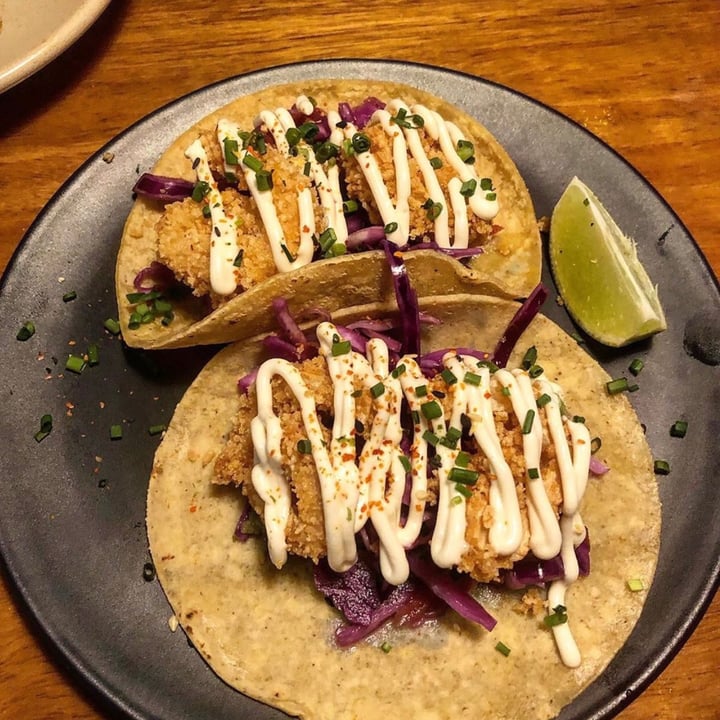 review photo of Calle Rey Taco fried ‘calamari’ shared by @veganmadeeasy on 07 Nov 2020 - review