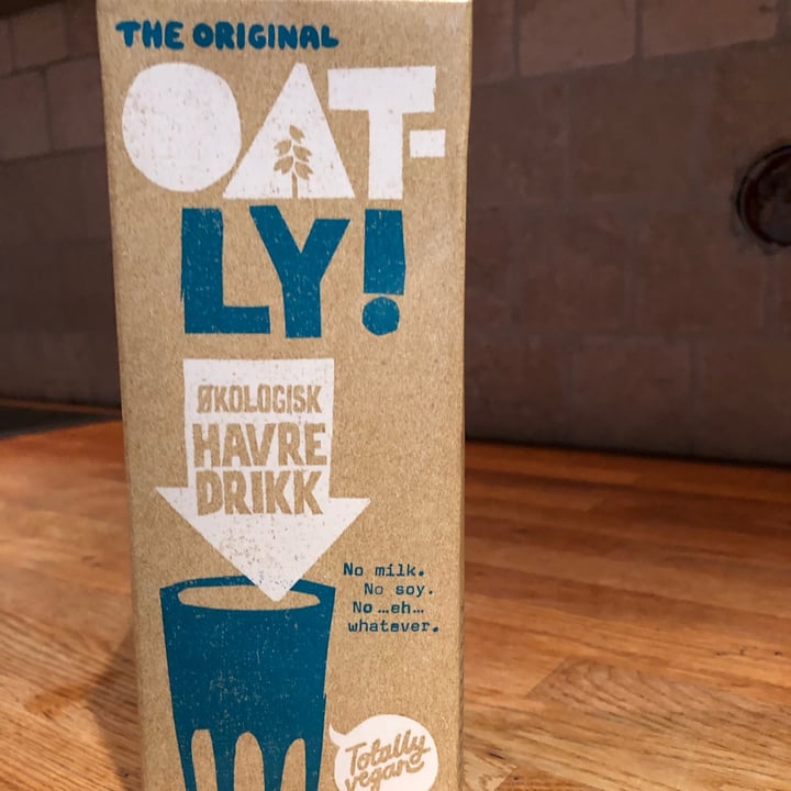 photo of Oatly Avena Avoine Bio shared by @claudia-revoluciona on  15 Dec 2021 - review