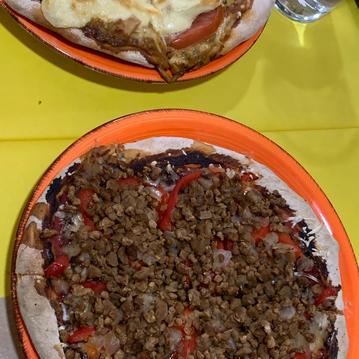 photo of Tenedordelamazonas Pizza barbacoa shared by @titoleas on  17 May 2021 - review