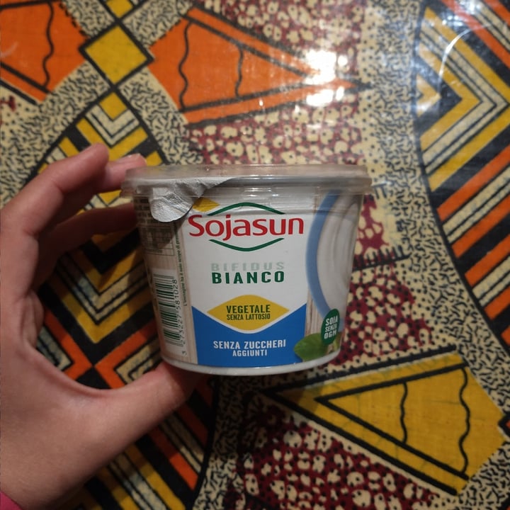 photo of Sojasun Bifidus Bianco Senza Zuccheri Aggiunti shared by @eloole on  31 Mar 2022 - review