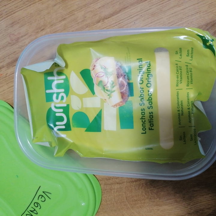 review photo of Continente Nurishh queijo Normal shared by @andreiia14 on 07 May 2021 - review