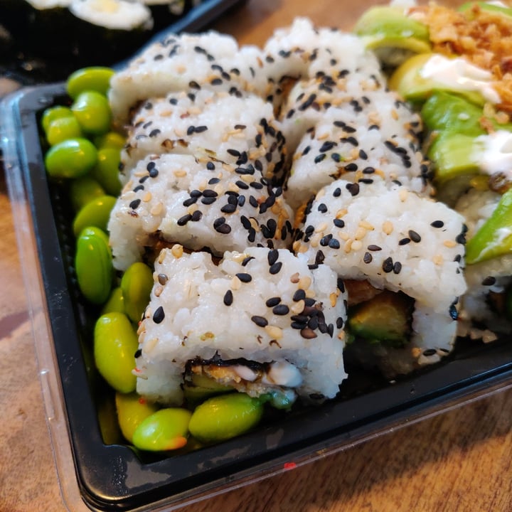 photo of Sushi Time Utrecht California Vegan Roll shared by @hellyeahkate on  10 Jul 2020 - review