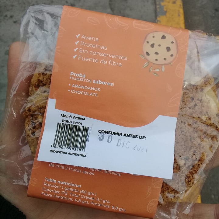 review photo of Mom's Galletas De Avena Con Frutos Secos shared by @nannilop on 22 Oct 2021 - review