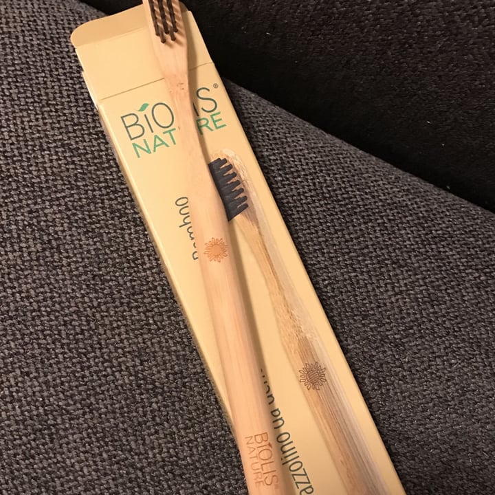 review photo of Biolis Nature Spazzolino da denti con manico in Bamboo shared by @beardocet on 29 Jan 2022 - review