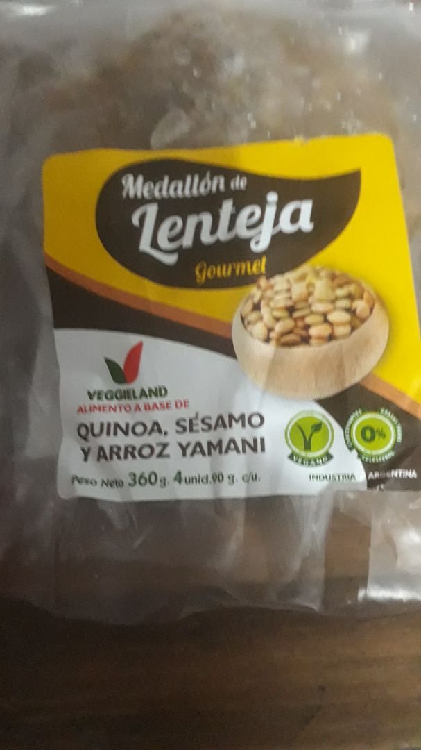 photo of Veggieland Medallón de Lenteja Gourmet shared by @valefit on  21 Apr 2020 - review