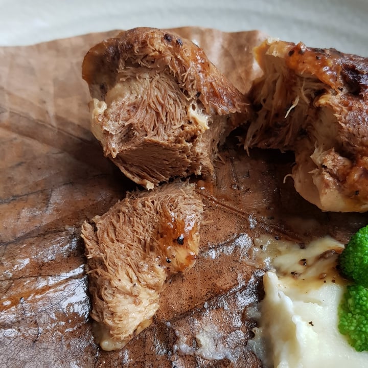 review photo of Joie Grill Summer Mushroom Steak on “Pu-Ye” Hot Stone shared by @sjps on 15 Jul 2020 - review