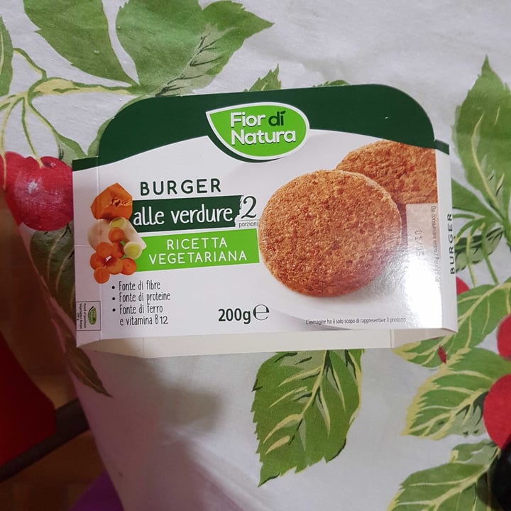 review photo of Fior di Natura Burger alle verdure (2 porzioni) shared by @buti on 30 Apr 2022 - review