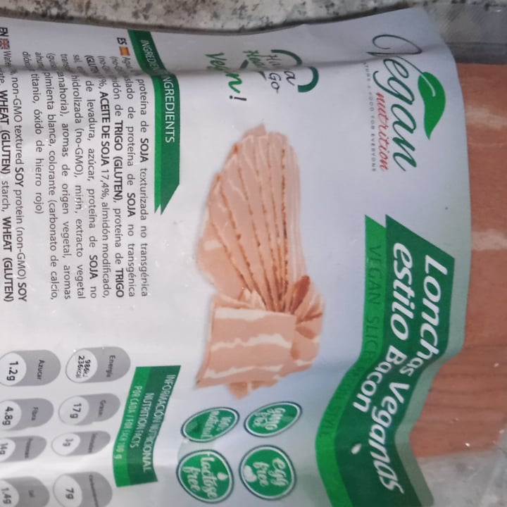 photo of Vegan Nutrition Lonchas Veganas Estilo Bacon shared by @lauraroman on  30 Dec 2021 - review