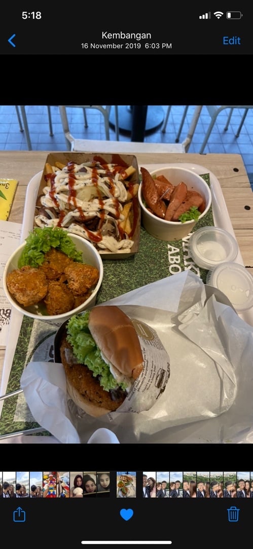 photo of VeganBurg Singapore Creamy Shrooms Burger shared by @jintan on  25 Mar 2020 - review