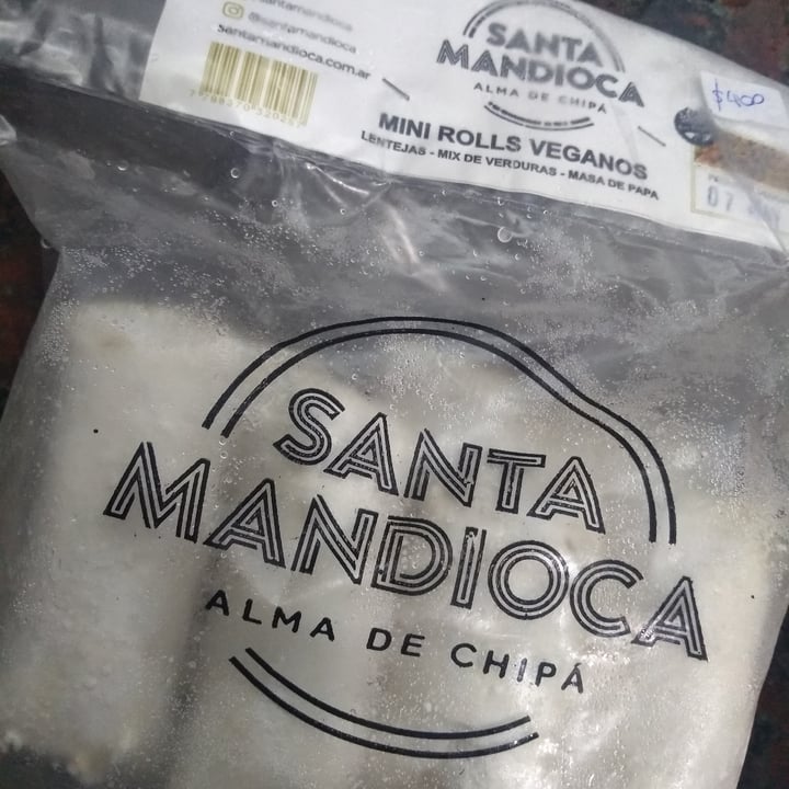 photo of Santa Mandioca Mini Rolls Veganos shared by @laravillegas on  17 Jan 2022 - review