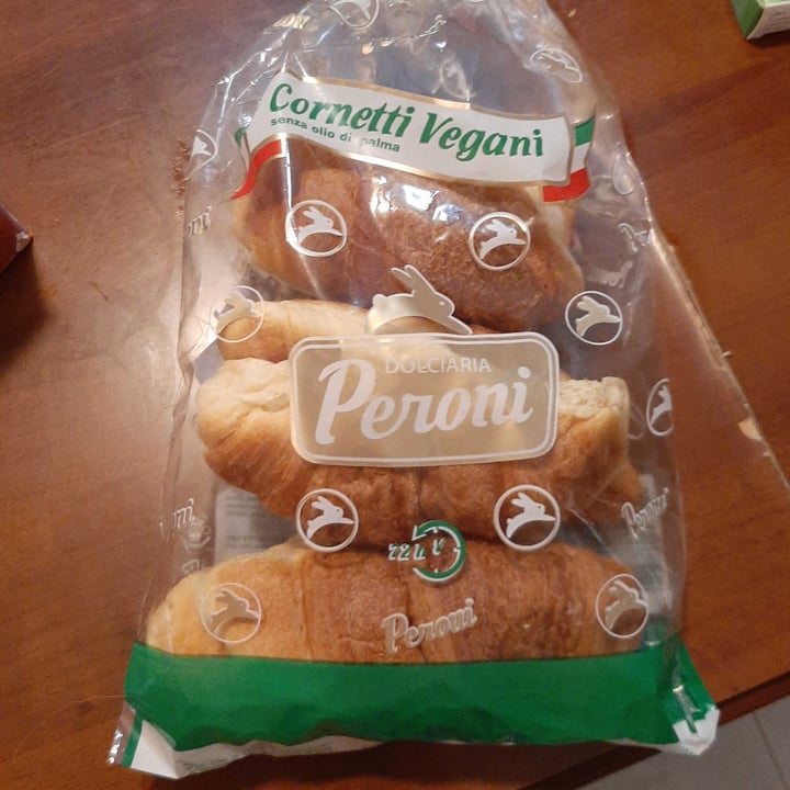 photo of Dolciaria Peroni Cornetti vegani shared by @fabianaperla on  18 Jun 2022 - review