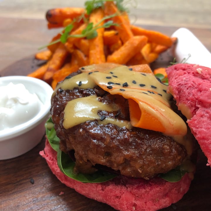 photo of The Conscious Kitchen Beyond meat burger served with sweet potato chips shared by @mothercitymatt on  07 May 2021 - review